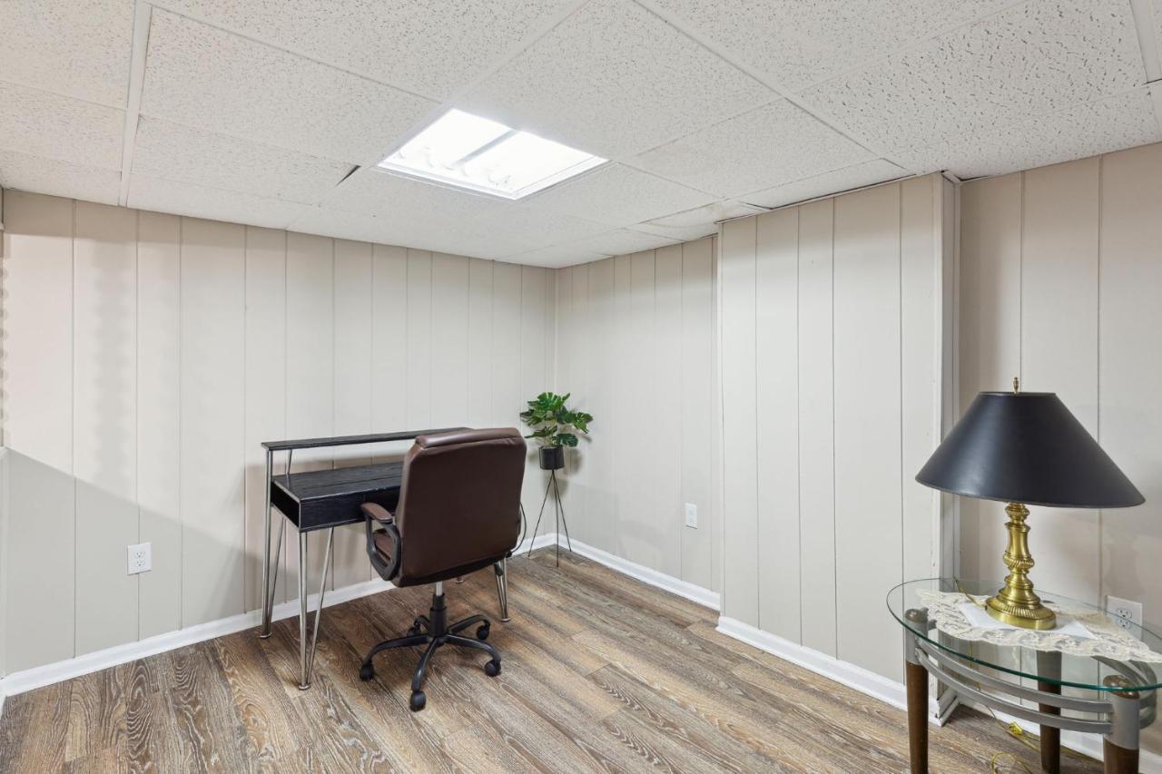 Charming Townhouse Glenolden