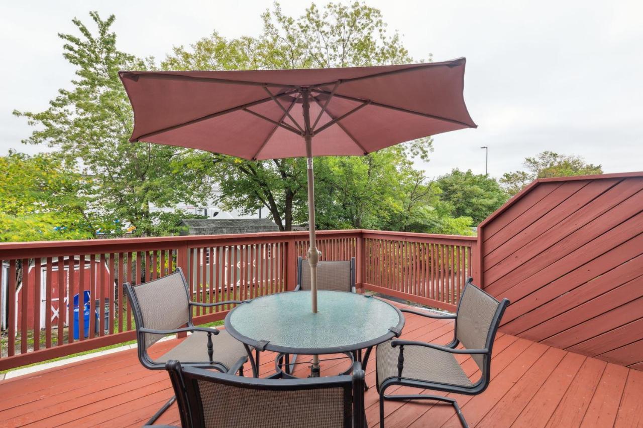 Charming Townhouse Glenolden
